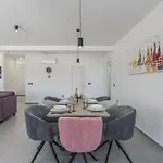 Elite Vila Pula
